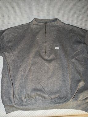 Rōari Men's Gray Half-Zip Sweatshirt